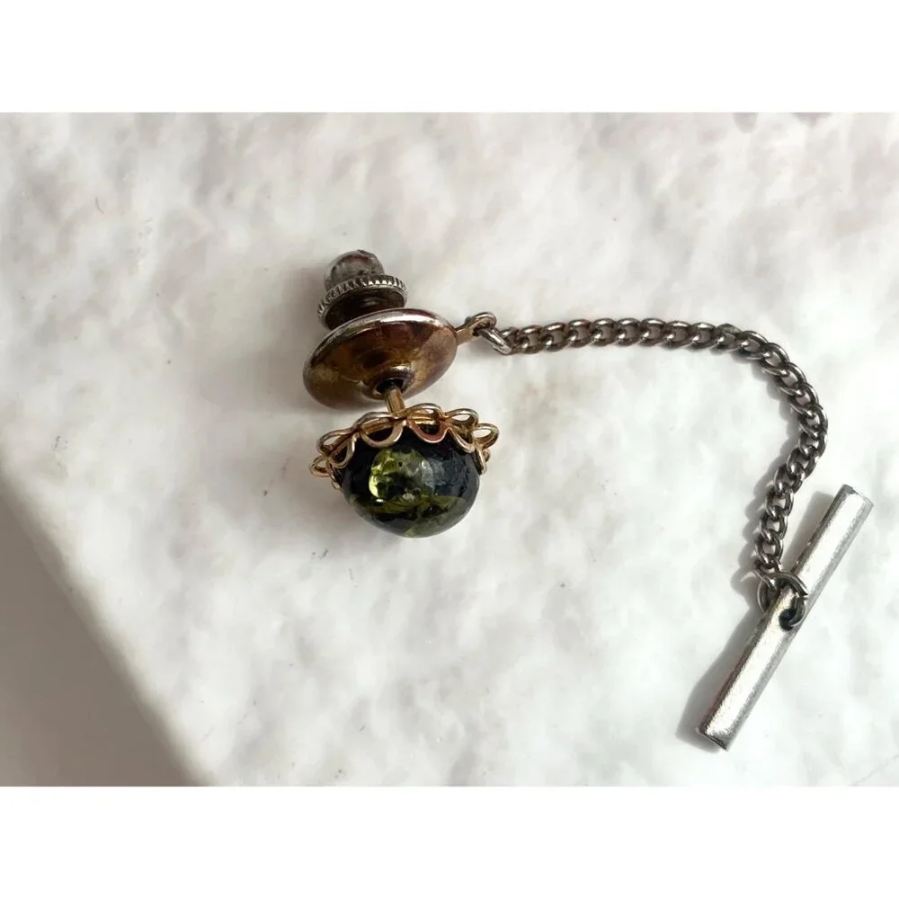 Faux Green Stone Scalloped Edging Silver Toned Vintage Men's Tie Tack